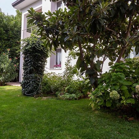 Appartamento Con Giardino Le Querce Sistiana Extérieur photo